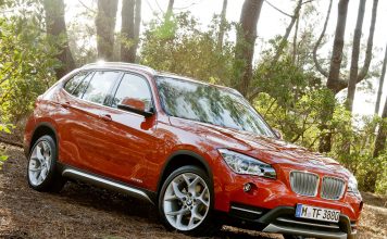 Тест-драйв BMW X1